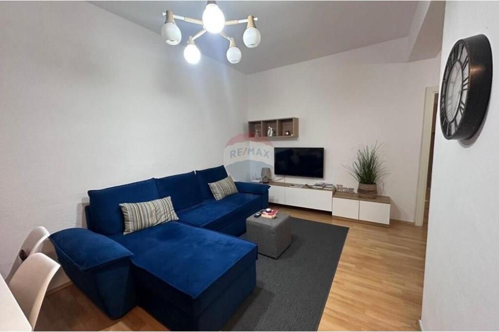 Apartament 1+1 me qira ne Qender te Tiranes