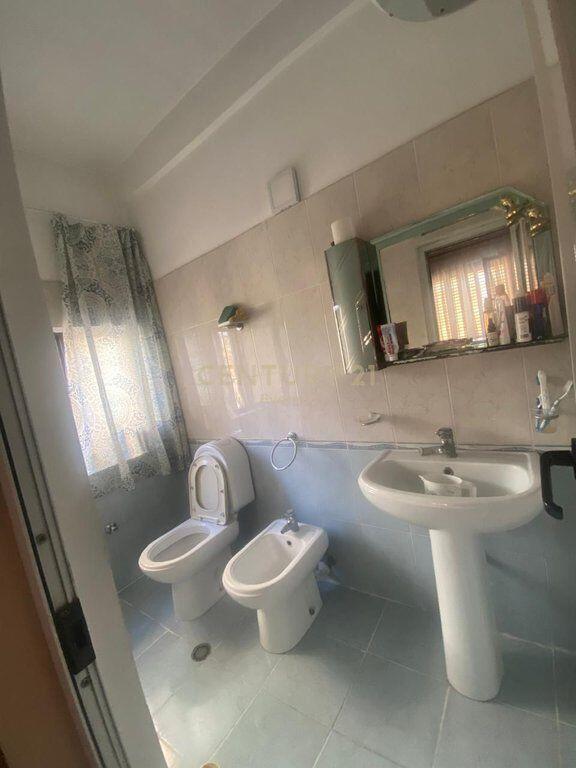 SIRI KODRA, JAPIM KAT VILE ME QIRA