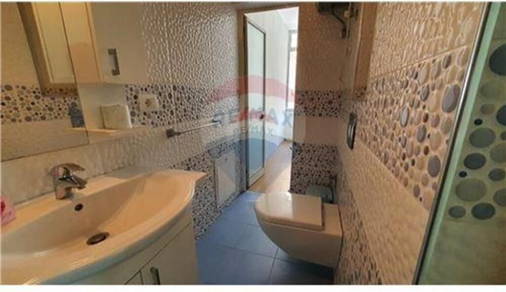 Apartament 3+1+2 Per Qira Ne Bllok