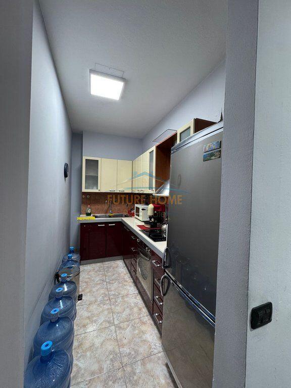 AMBIENTE PER UFFICI IN AFFITTO – ZONA DI BLLOKU, TIRANA