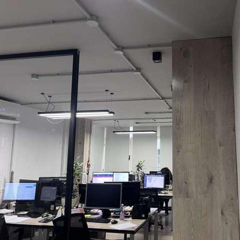 Locale ufficio in affitto a Blloku