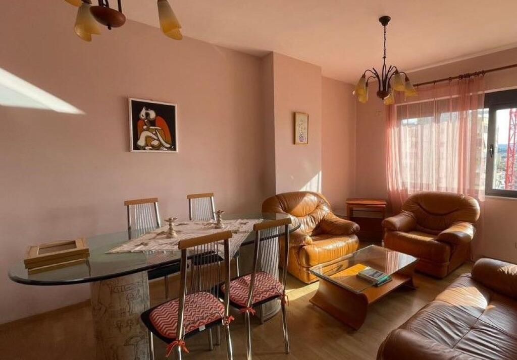 Centro vicino a 9 Kateshet in affitto Appartamento 1+1!