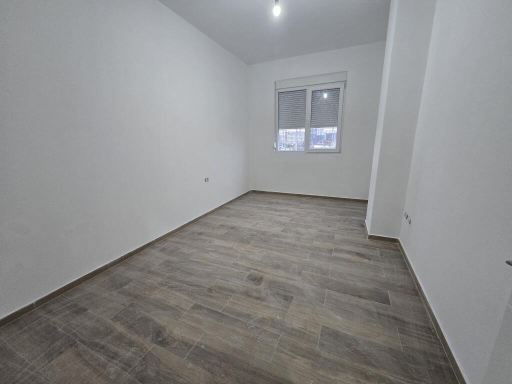 Shitet Apartament 2+1+Blk - Bulevardi i Ri