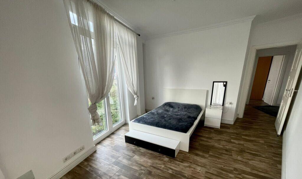 We sell a villa near Lake Farka!