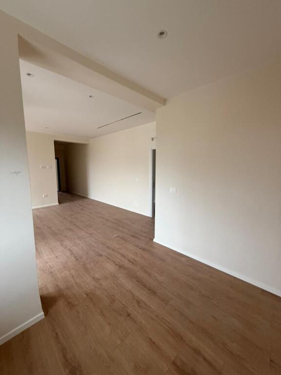 🏡 Apartament 1+1 në Shitje – Ali Demi, pranë Kompleksit KONTAKT