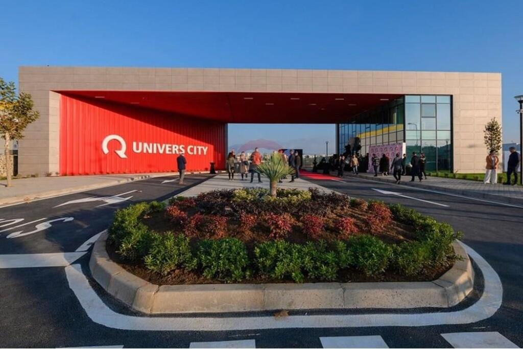 Apartament 2+1 me verande te Univers City