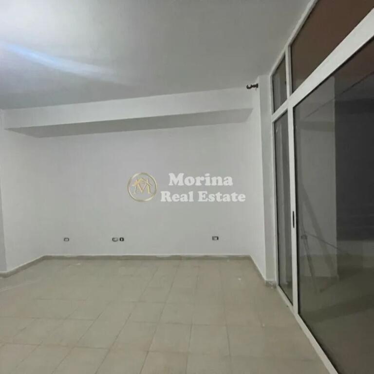 Shitet garsoniere  + verande, ne Astir, 105.000 euro