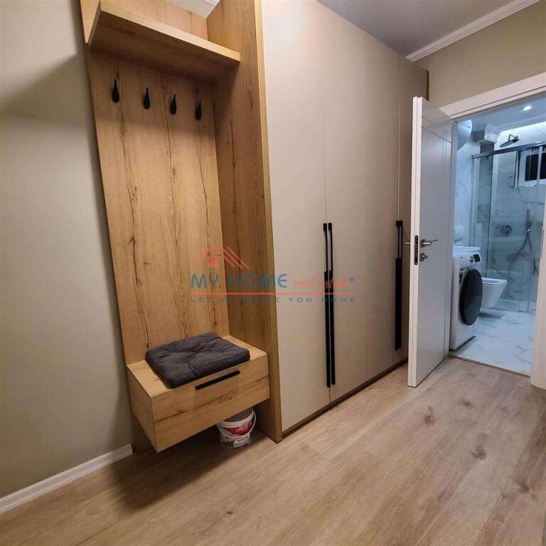 Apartament 1+1 me qera Qender Tirane
