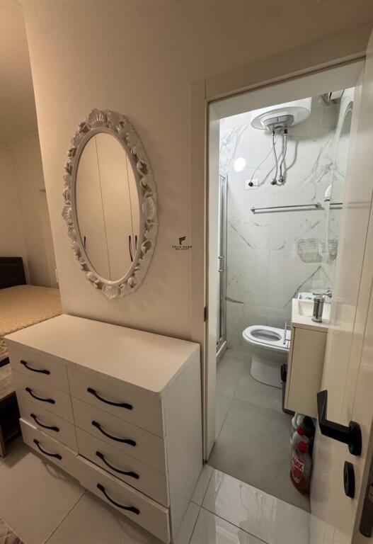 APARTAMENT ME QERA 1+1 RRUGA E DIBRES 52.000 LEKE