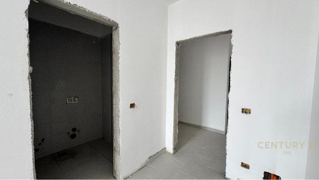 Appartamento 3+1+2 in affitto + posto auto incluso nel prezzo a Mine Peza!