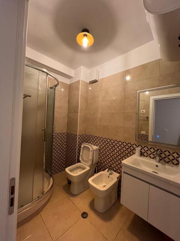 Super ap 1+1 tek kopshti botanik ( fratari )