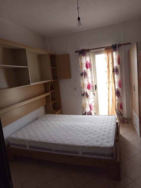 APPARTAMENTO 1+1. 30000 LEKE.CITTÀ STUDENTI