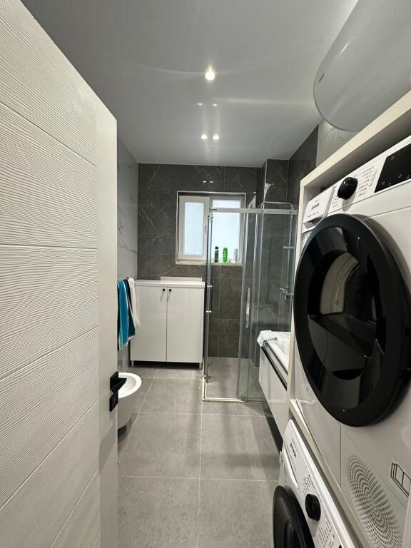 🏡 SHITET APARTAMENT LUKSOZ 2+1 ME PAMJE DETI