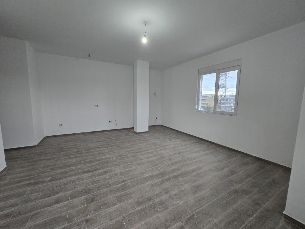 Shitet Apartament 2+1+Blk - Bulevardi i Ri