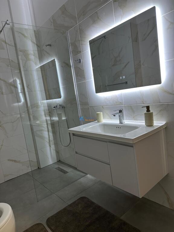 Fantastico appartamento 1+1 in affitto a Bulevardi i Ri