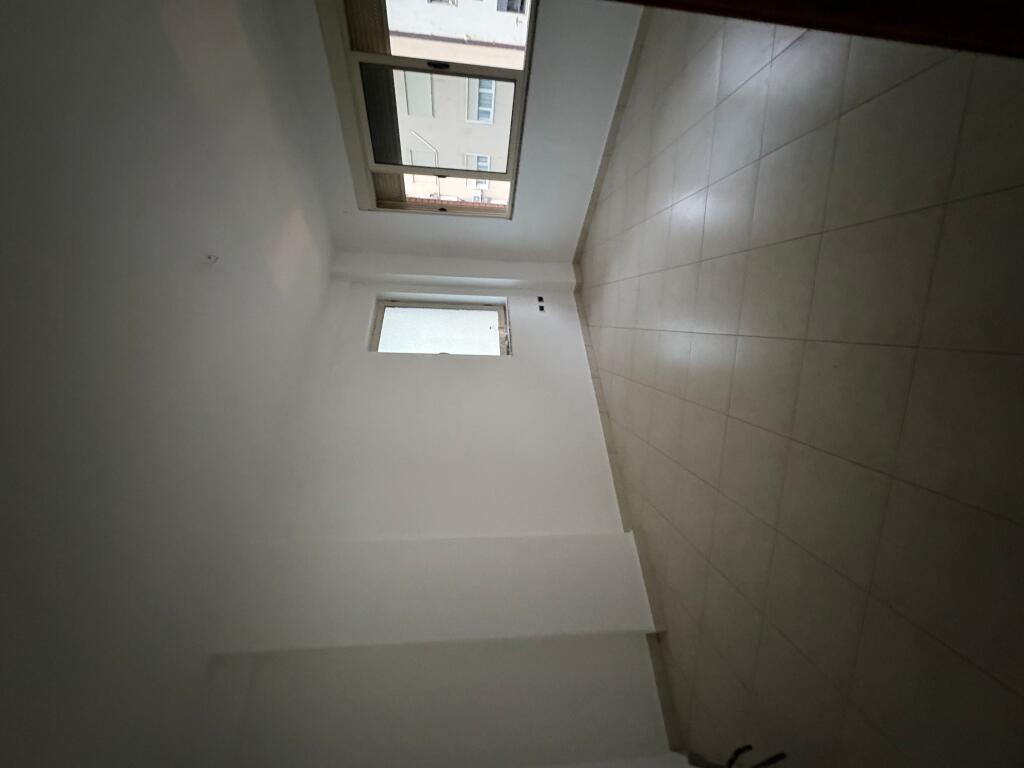 Jepet me qera apartament 3+1+2 tek Bar Oslo Astir