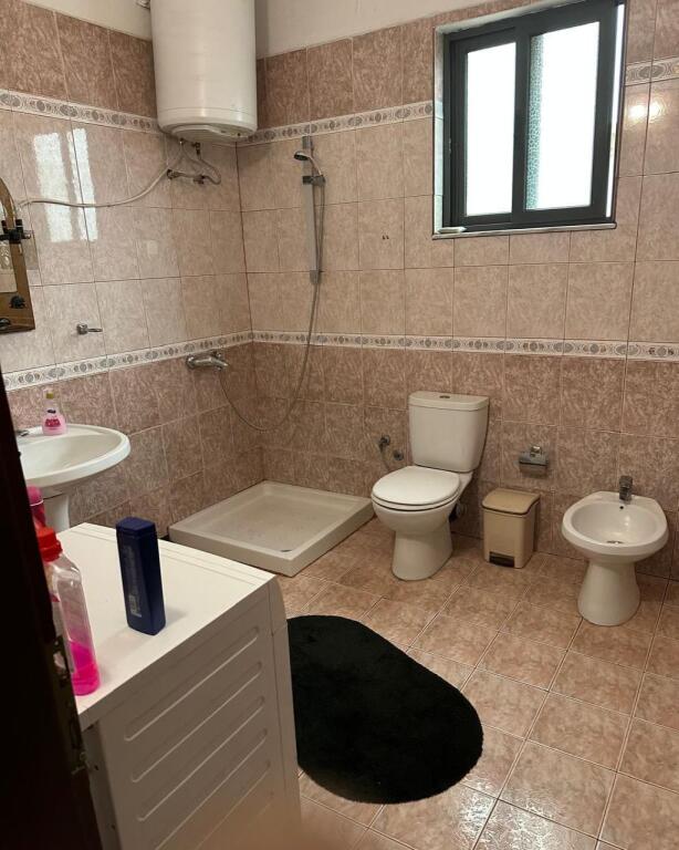 APARTAMENT 2+1 ME QIRA TE RRUGA “ARTAN LENJA”, INXHINIERIA E NDËRTIMIT