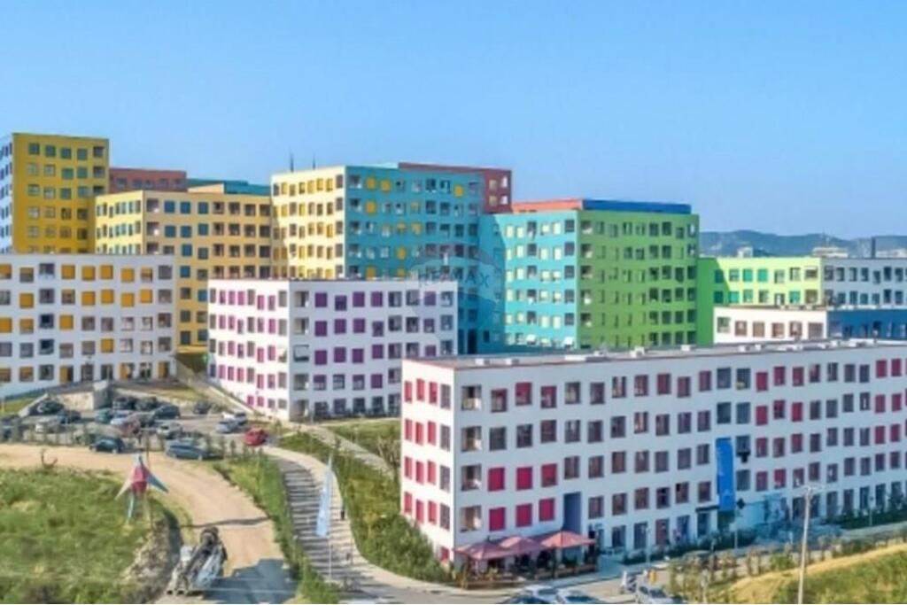 Okazion:Shitet Ap 1+1 Tek Kompleksi Mangalem