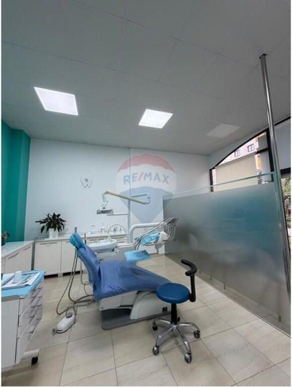 shitet biznes, klinike dentare