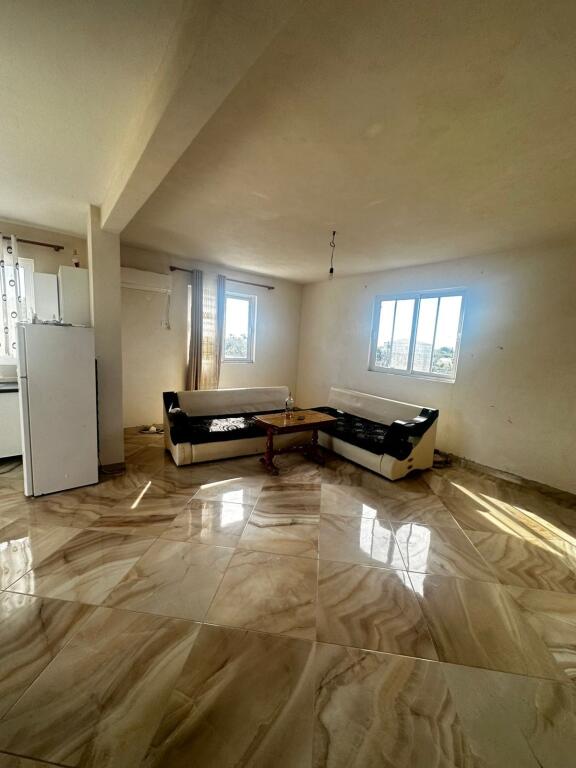 🏡 Shitet Vilë 2-Katëshe Manze