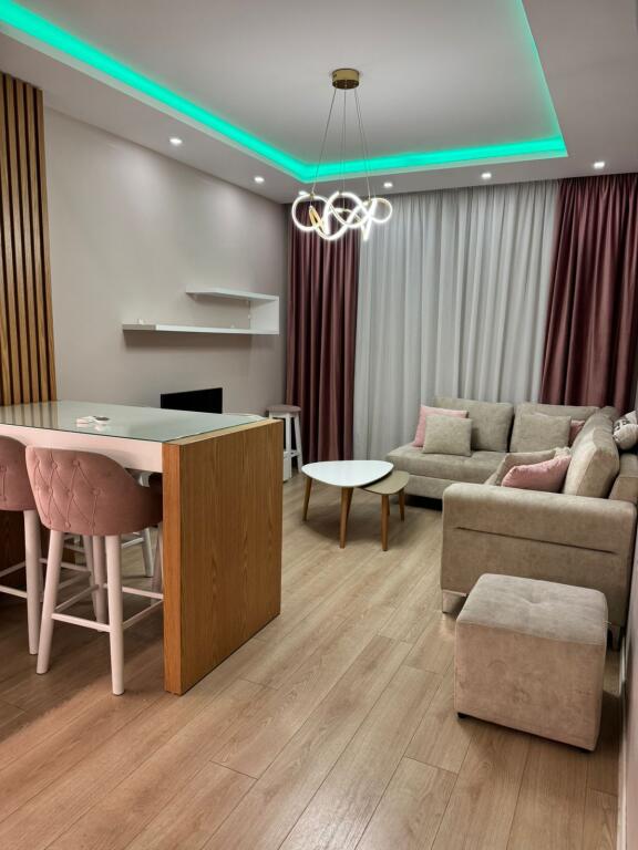 super Apartament 2+1 me qira tek Casa Italia