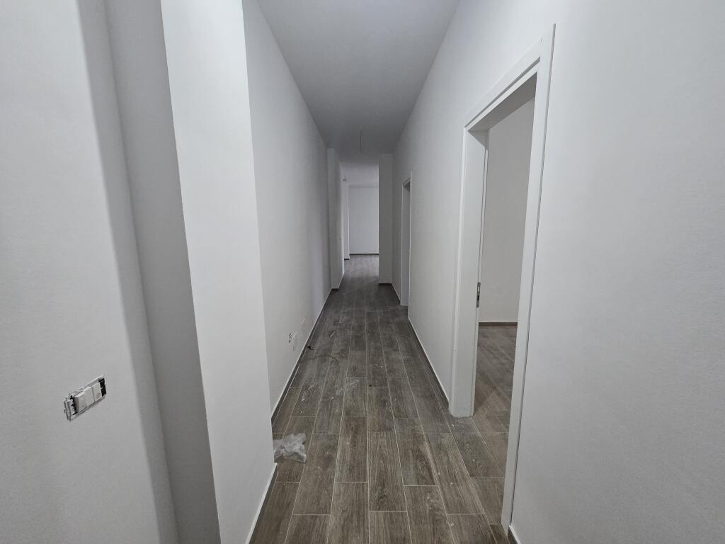 Shitet Apartament 2+1+Blk - Bulevardi i Ri