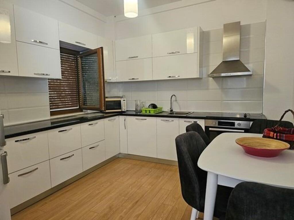 VILLA IN AFFITTO VICINO A TEG