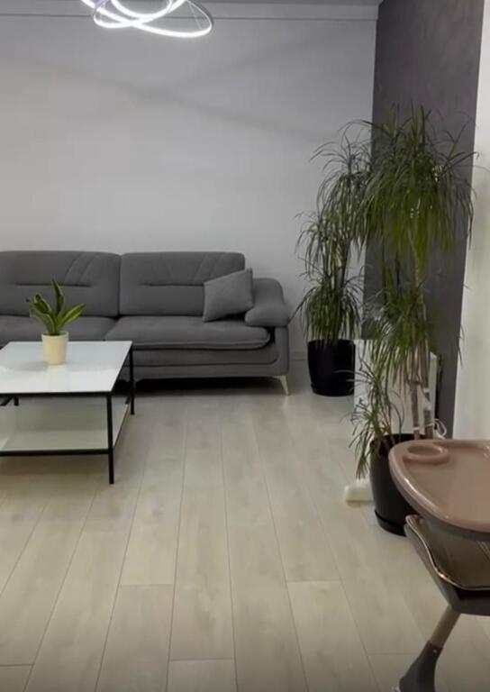 apartament 2+1 me qira ne astir