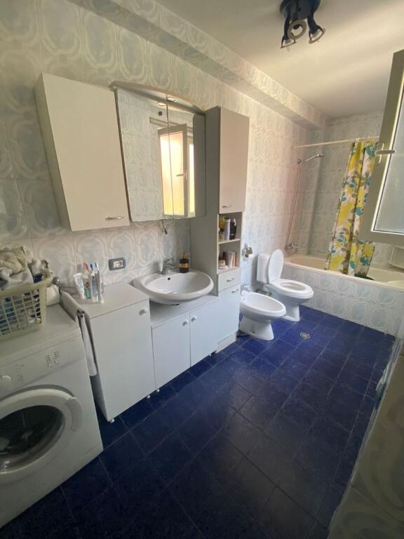 APARTAMENT 3+1+2 ME QIRA BRRYLI 550 EURO