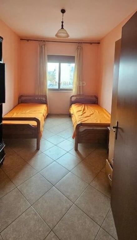 Appartamento 2+1 in affitto in Via Bardhyl.