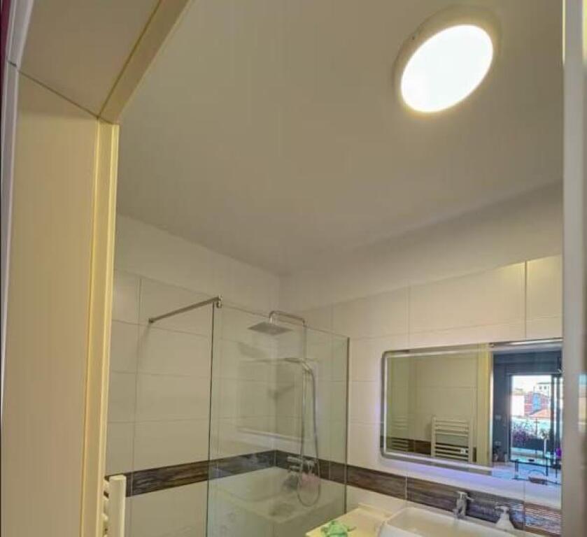 In affitto🔥  Appartamento 2+1  Mine Peza ; Procura di Tirana