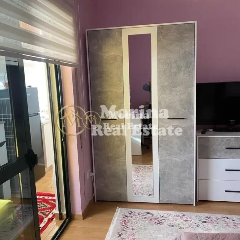 Apartament 2+1, Qender — Galeria "17- Nentori", 850 euro/muaj