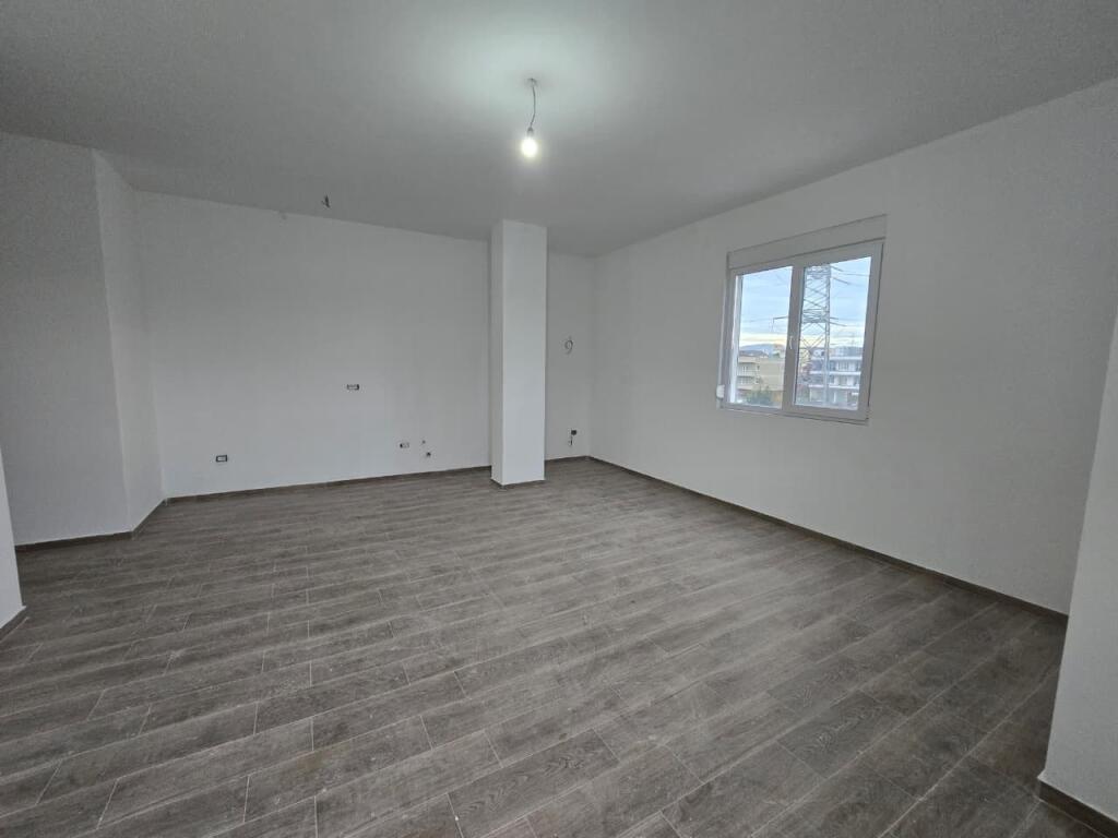 Shitet Apartament 2+1+Blk - Bulevardi i Ri