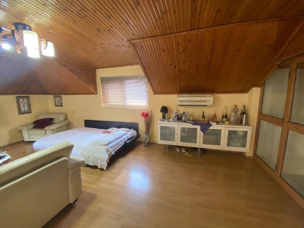 APARTAMENT 3+1+2 ME QIRA BRRYLI 550 EURO