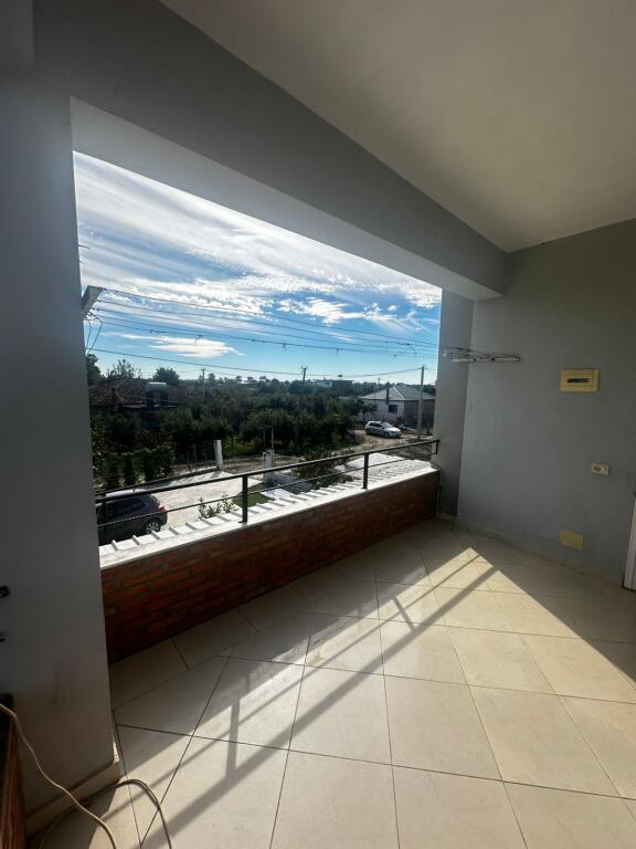 🏡 Shitet Vilë 2-Katëshe Manze