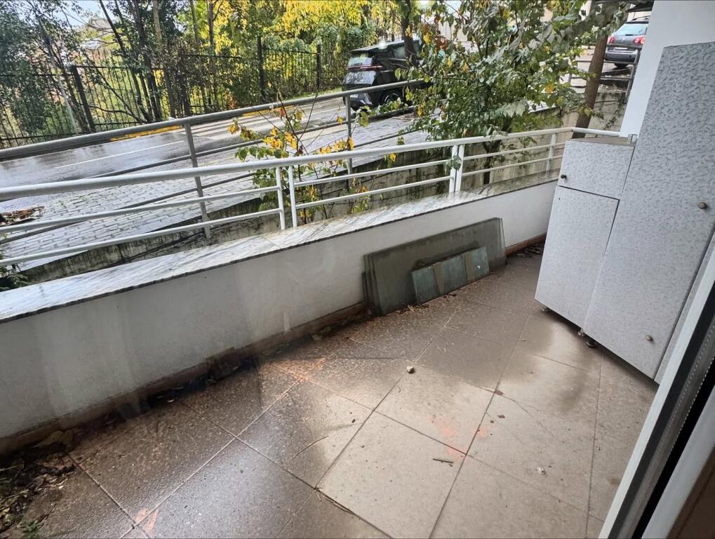 🟩 VENDESI APPARTAMENTO 3+1+2 CON GARAGE – VICINO A KODRA E DIELLIT PER ABITAZIONE O UFFICIO