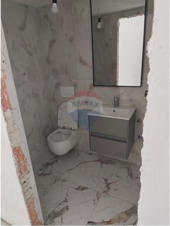 Jepet Dyqan me qira ne Astir !