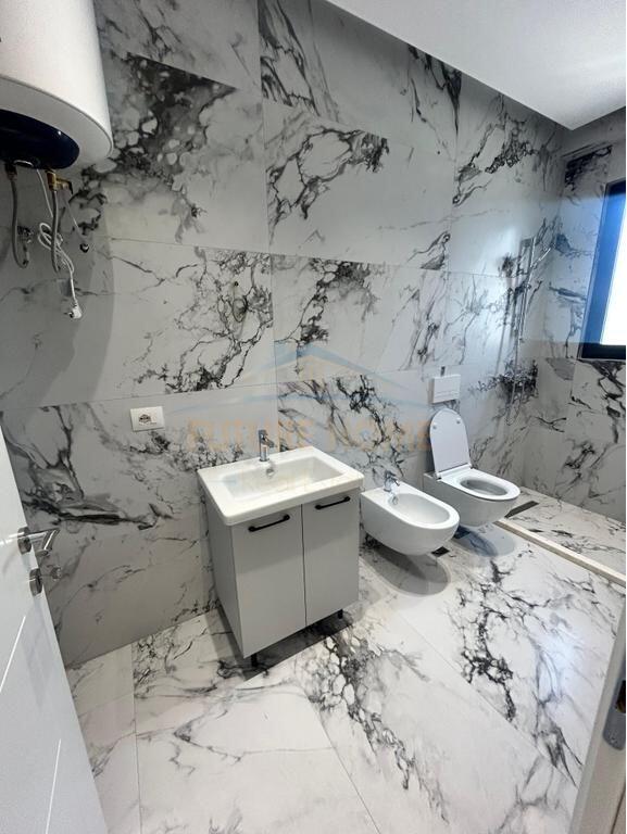 Qera, Apartament 2+1+2+ Post Parkimi, Porcelan, Tirane.