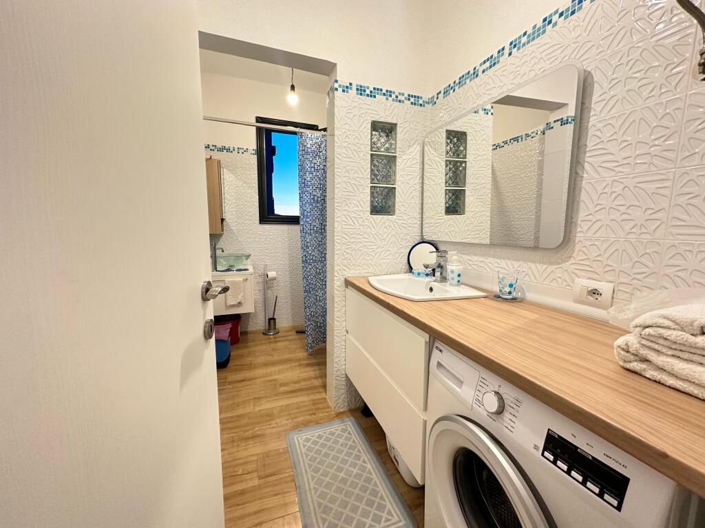 Appartamento 2+1 in Affitto a Lungo Termine, LUNGOMARE (Bar Bonaparte), MAI ABITATO prima