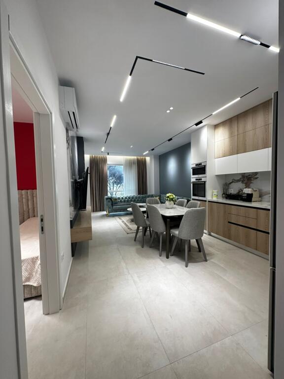 🏡 SHITET APARTAMENT LUKSOZ 2+1 ME PAMJE DETI