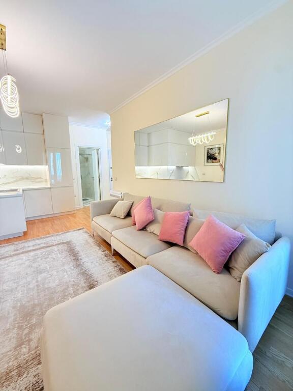 Appartamento di lusso 2+1 in via Kosovareve