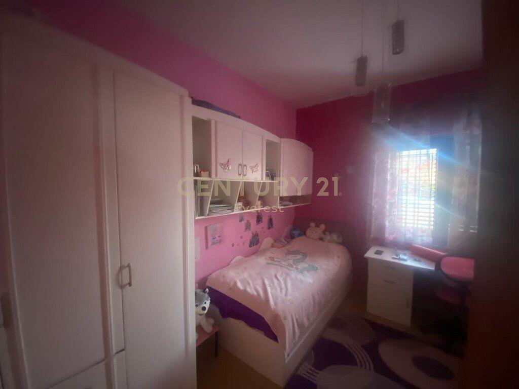 SIRI KODRA, JAPIM KAT VILE ME QIRA