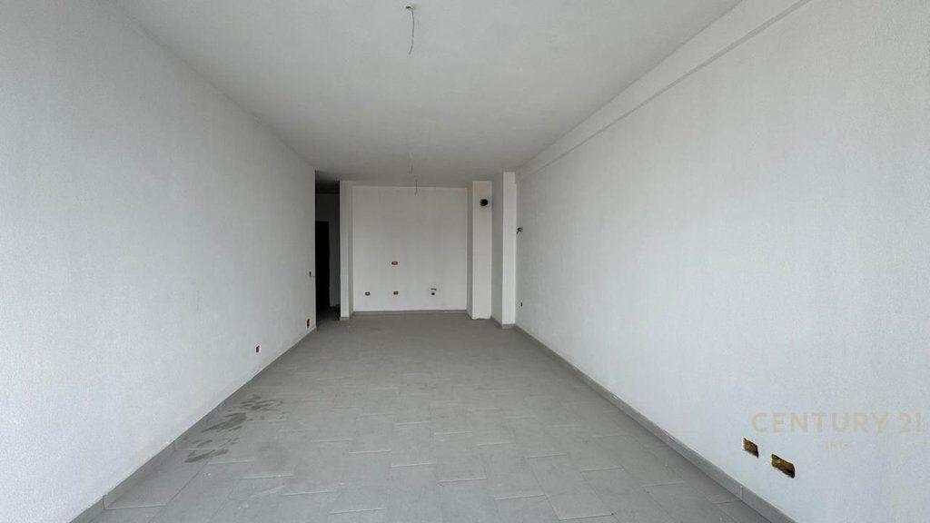 Appartamento 3+1+2 in affitto + posto auto incluso nel prezzo a Mine Peza!