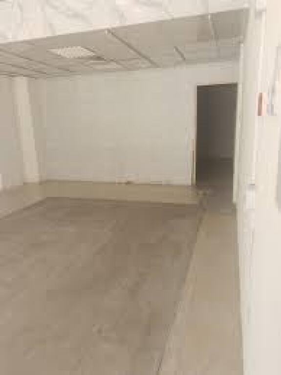 Dyqan Me Qera Tek 21 Dhjetori (ID BD21469) Tirane.