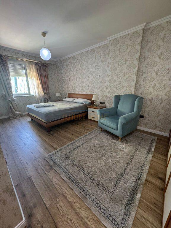 Shitet, Apartament 2+1+2, Bllok, Tirane