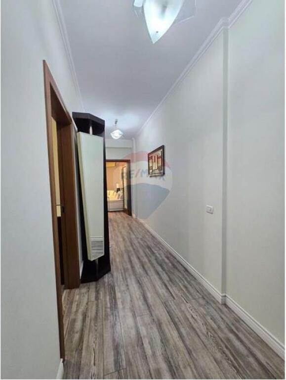 Jepet Apartament Me Qira