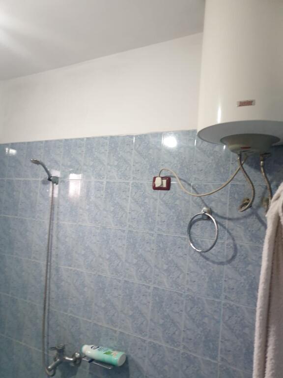 Qera, Hyrje Private, 2+1, Allias 450 euro/muaj