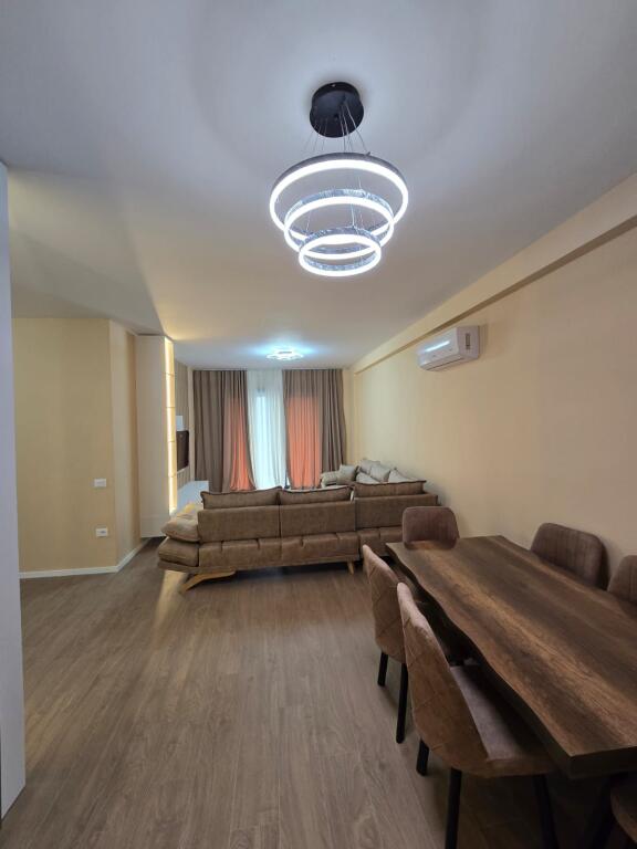 📌Jepet me qira apartament 2+1 në Liqenin e Thatë, pranë Forest Green