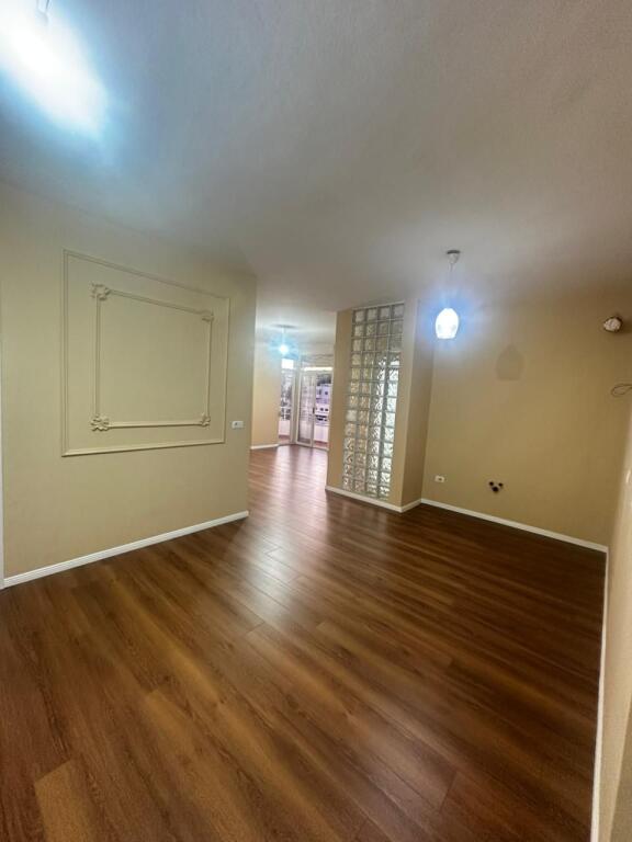 🏡 SHITET APARTAMENT 2+1 + 3 BALKONE POLICIA DURRES