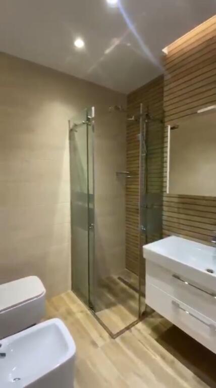 🏢 Apartament 2+1+2 + Post Parkimi – Kompleksi Panorama